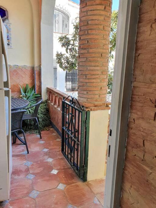 Magnifique A Avec Vue Sur Et Piscine, Jacuzzi, Chauffes, Chauffe Payant *