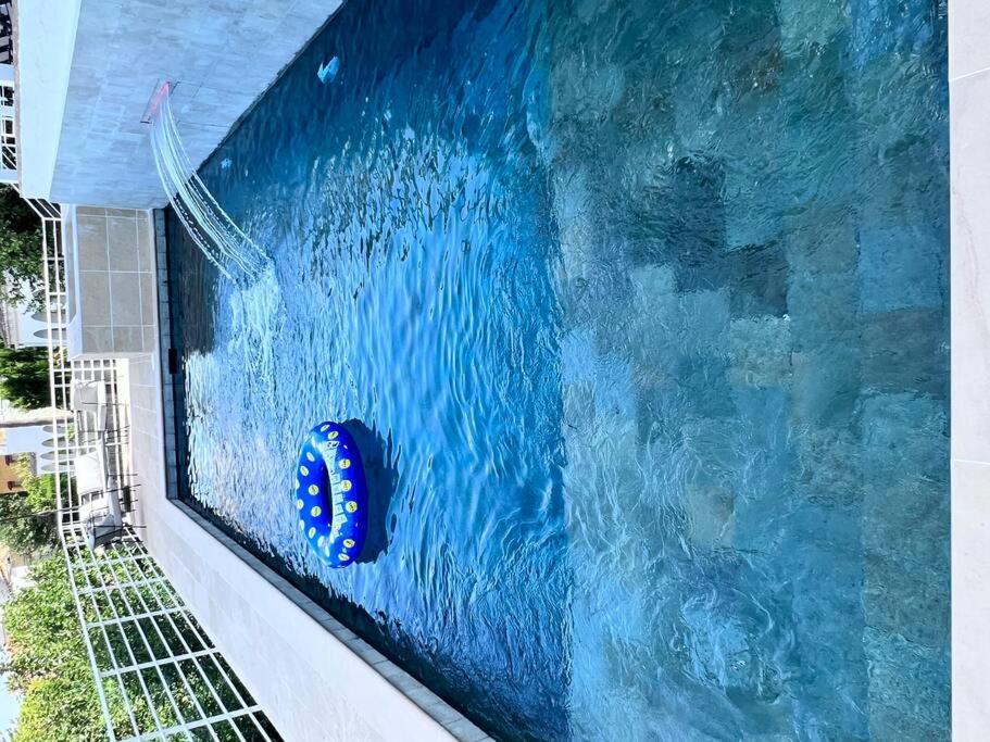 Magnifique A Avec Vue Sur Et Piscine, Jacuzzi, Chauffes, Chauffe Payant Benalmádena