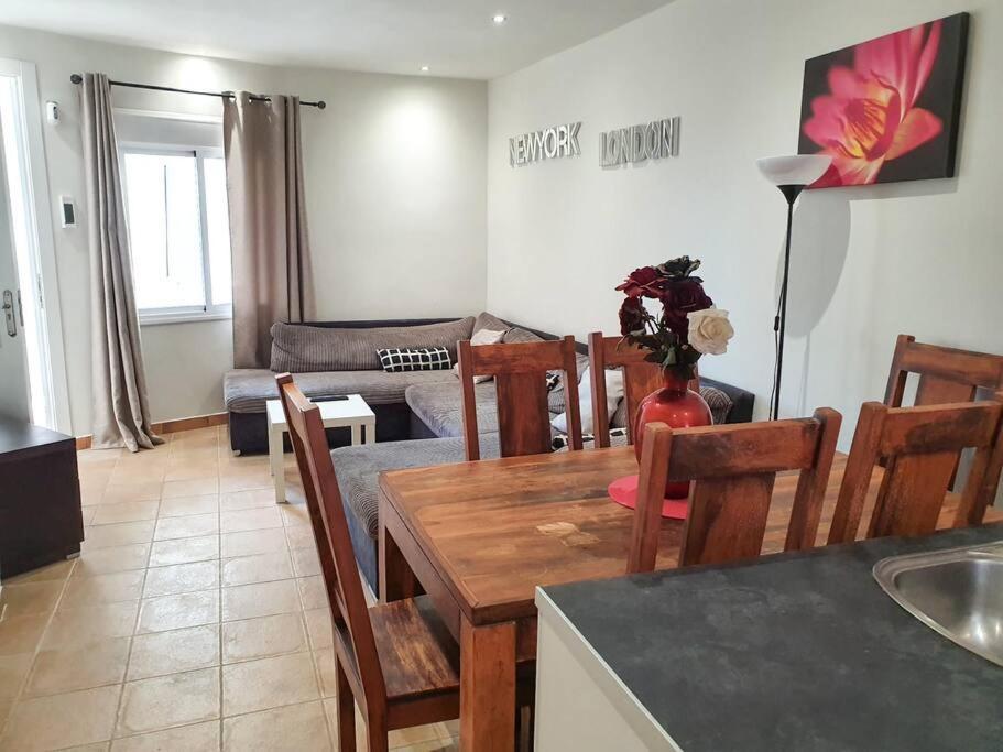 Magnifique A Avec Vue Sur Et Piscine, Jacuzzi, Chauffes, Chauffe Payant * Benalmádena