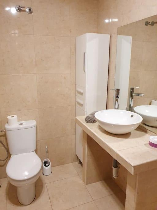 Magnifique A Avec Vue Sur Et Piscine, Jacuzzi, Chauffes, Chauffe Payant Appartement Benalmádena