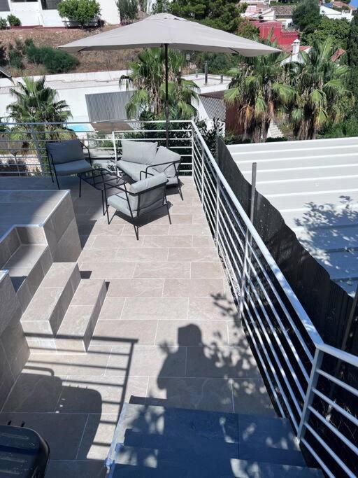 Appartement Magnifique A Avec Vue Sur Et Piscine, Jacuzzi, Chauffes, Chauffe Payant *