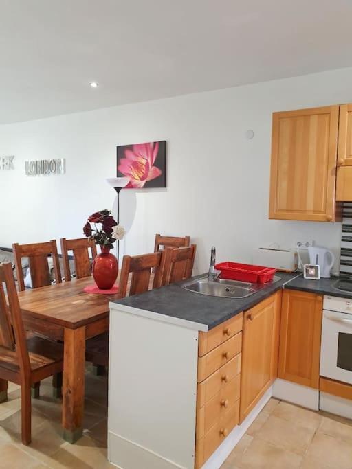 Magnifique A Avec Vue Sur Et Piscine, Jacuzzi, Chauffes, Chauffe Payant Appartement Benalmádena