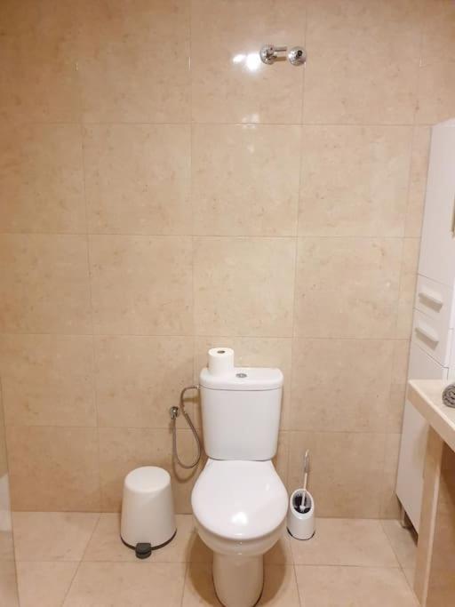 Appartement Magnifique A Avec Vue Sur Et Piscine, Jacuzzi, Chauffes, Chauffe Payant