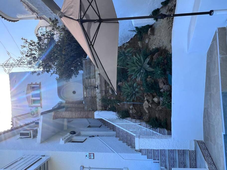 Appartement Magnifique A Avec Vue Sur Et Piscine, Jacuzzi, Chauffes, Chauffe Payant Benalmádena