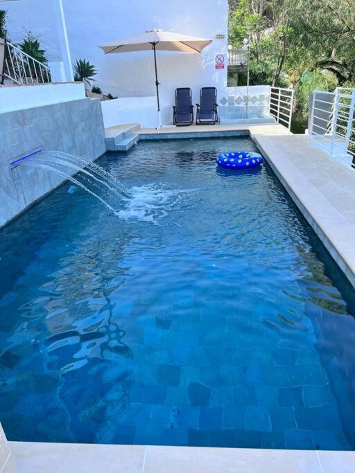 Magnifique A Avec Vue Sur Et Piscine, Jacuzzi, Chauffes, Chauffe Payant *