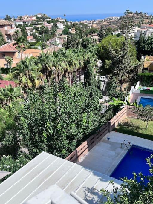 Magnifique A Avec Vue Sur Et Piscine, Jacuzzi, Chauffes, Chauffe Payant Appartement *